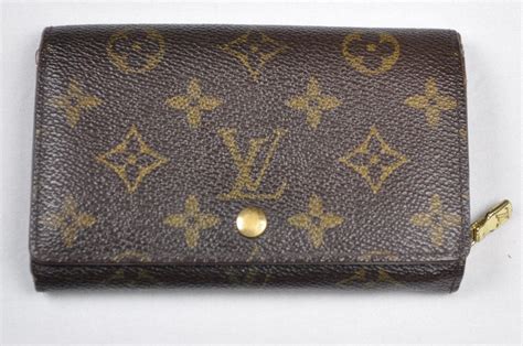 louis vuitton clutch wallet price